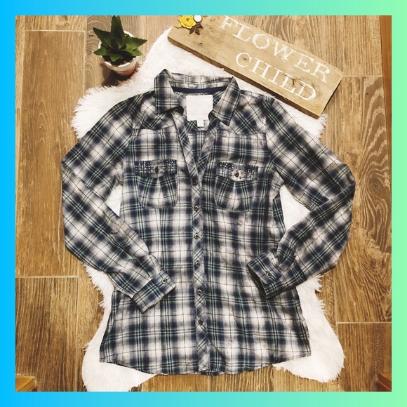 Maurices Tops - Cowgirl diamond studded flannel